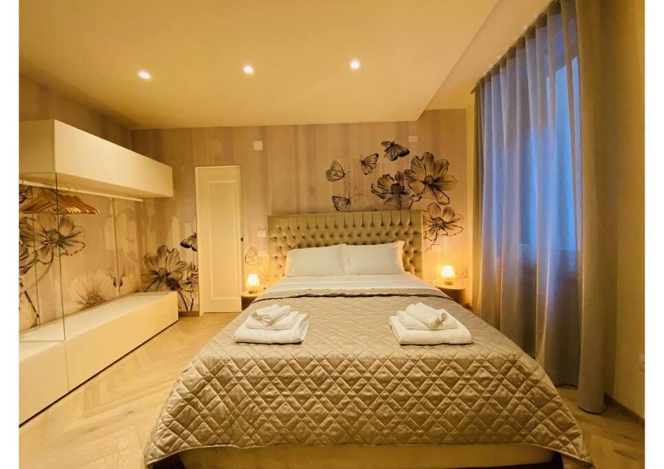 Sweet Time Venice, Luxury San Marco Frezzaria Apt! Veneza Exterior foto