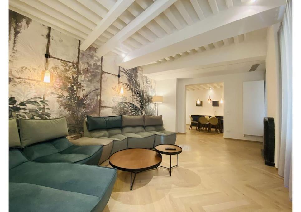 Sweet Time Venice, Luxury San Marco Frezzaria Apt! Veneza Exterior foto