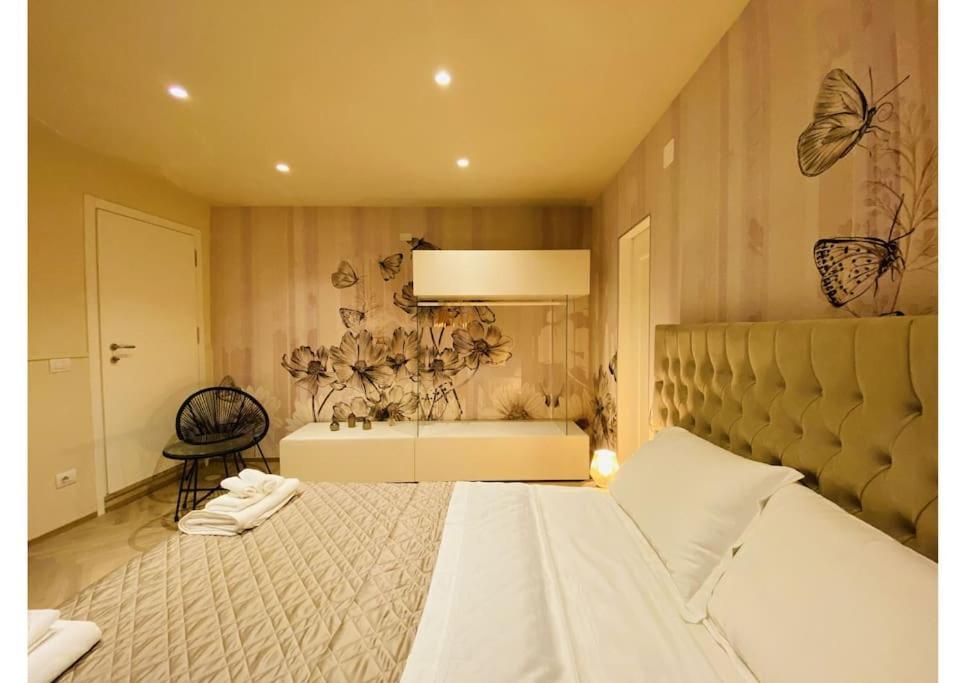 Sweet Time Venice, Luxury San Marco Frezzaria Apt! Veneza Exterior foto