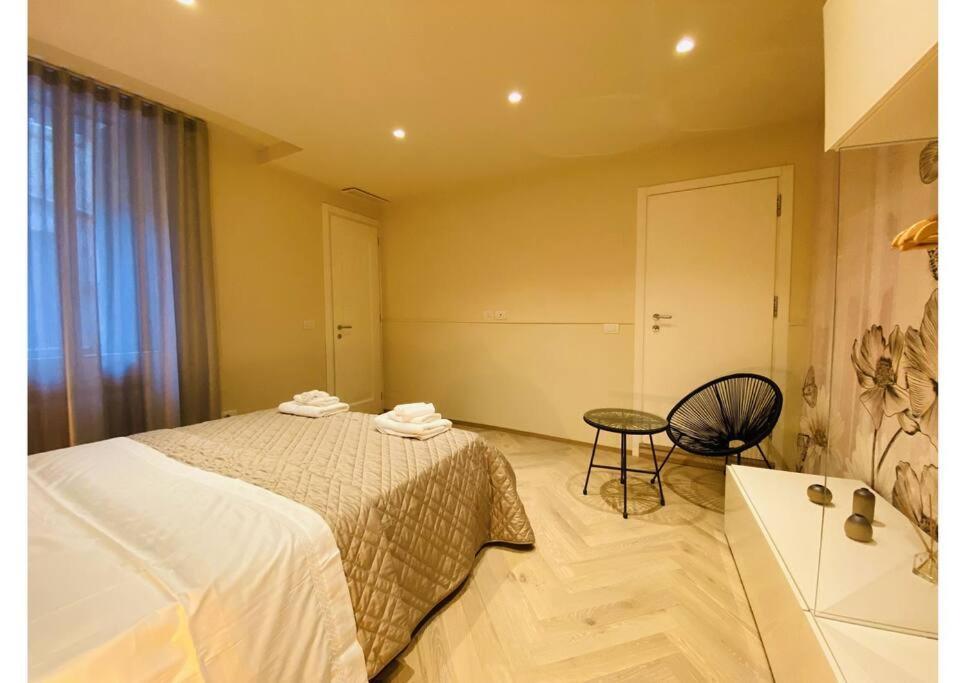 Sweet Time Venice, Luxury San Marco Frezzaria Apt! Veneza Exterior foto