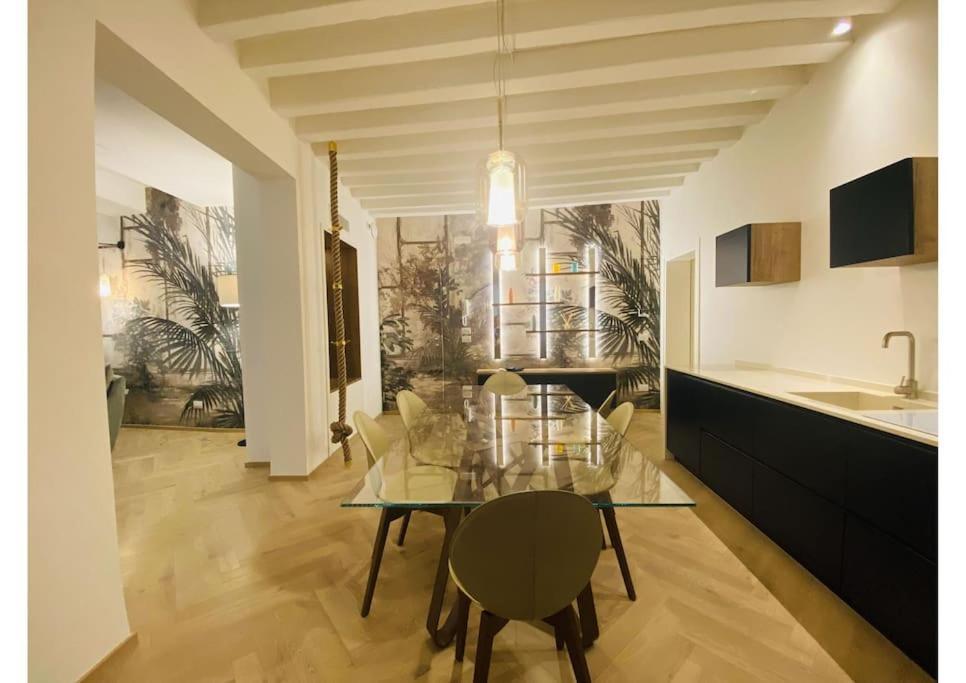 Sweet Time Venice, Luxury San Marco Frezzaria Apt! Veneza Exterior foto