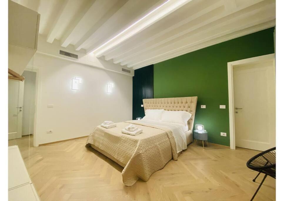 Sweet Time Venice, Luxury San Marco Frezzaria Apt! Veneza Exterior foto