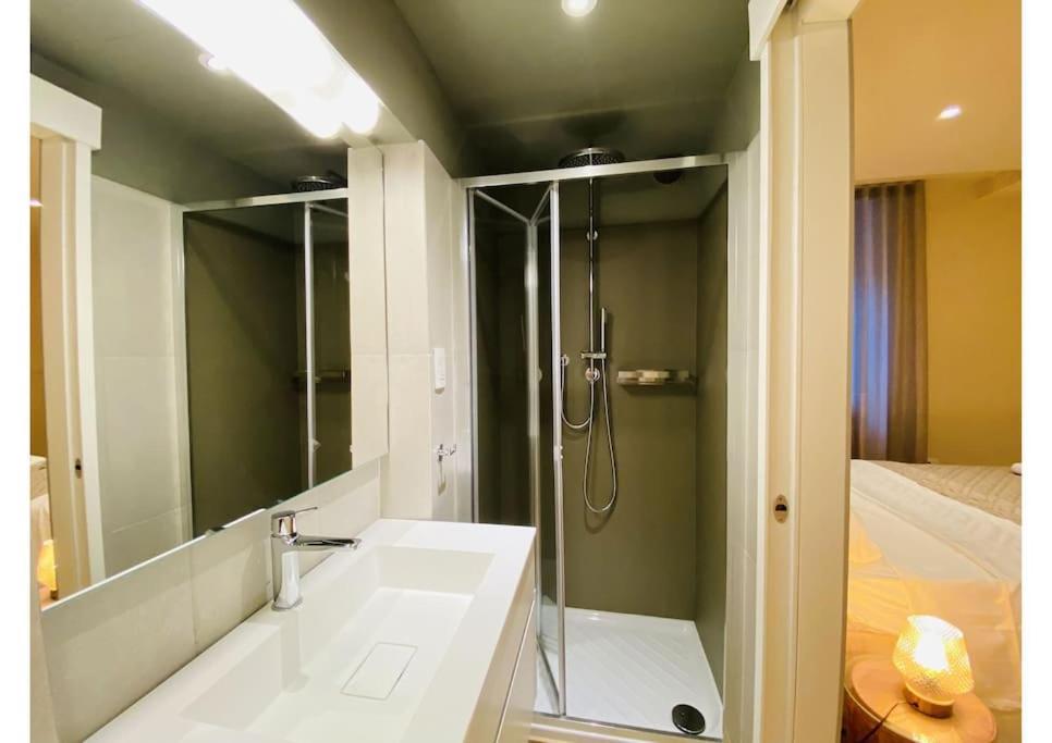 Sweet Time Venice, Luxury San Marco Frezzaria Apt! Veneza Exterior foto