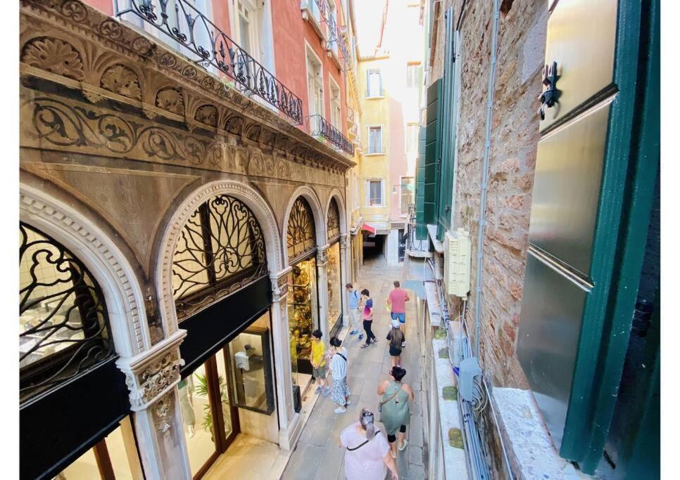 Sweet Time Venice, Luxury San Marco Frezzaria Apt! Veneza Exterior foto