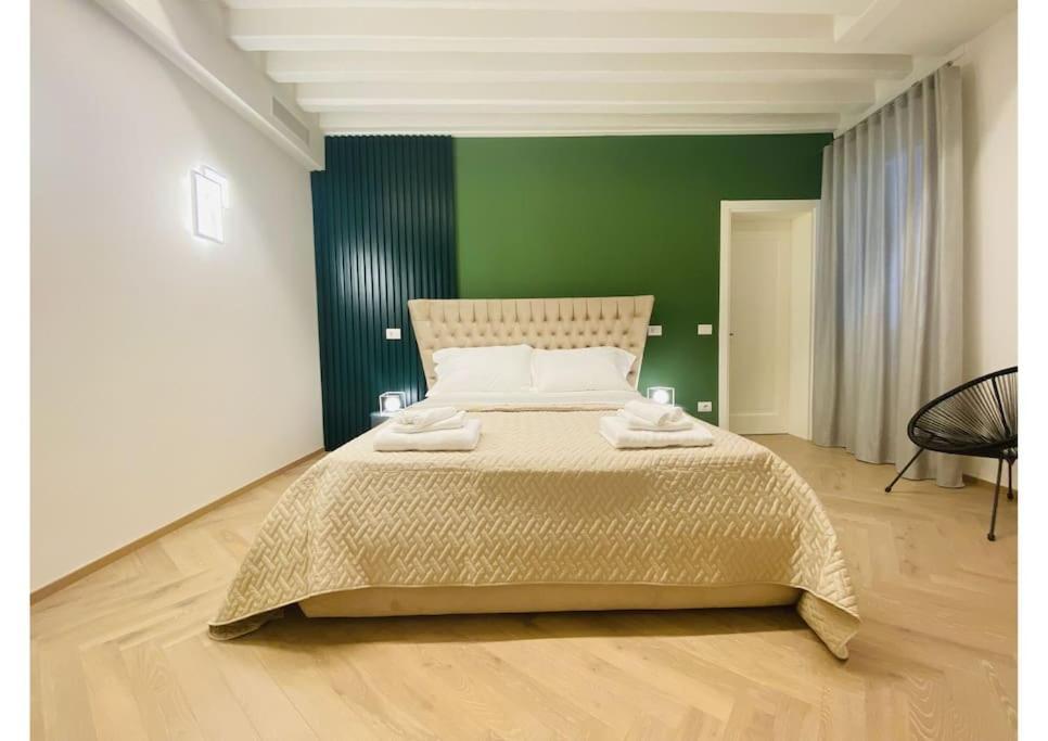 Sweet Time Venice, Luxury San Marco Frezzaria Apt! Veneza Exterior foto